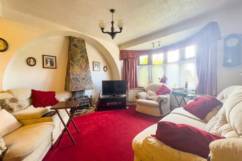 36 Caterham Avenue, Ilford, IG5 0PZ