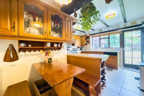 36 Caterham Avenue, Ilford, IG5 0PZ