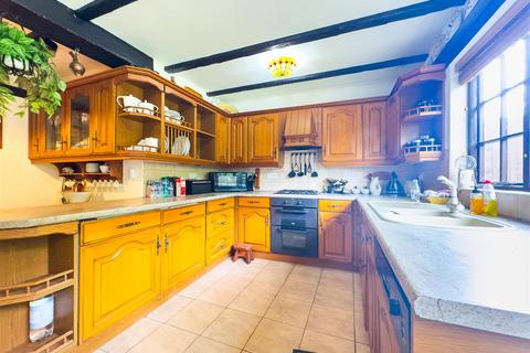 36 Caterham Avenue, Ilford, IG5 0PZ