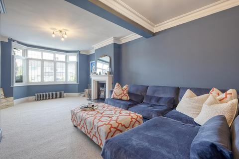 14 Hill Road, Theydon Bois, Epping, CM16 7LX