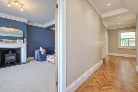 14 Hill Road, Theydon Bois, Epping, CM16 7LX