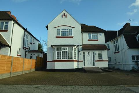 4 bedroom detached house to rent, Millway, Mill Hill, NW7