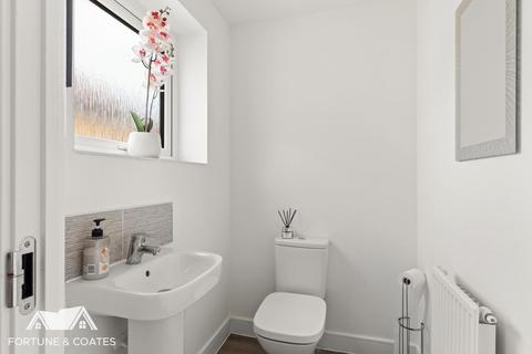 37 Plumtree Drive, Harlow, CM17 0FN