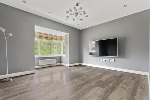15 Crompton Way, Bradford, BD10 0DZ