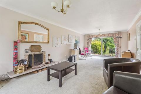 5 bedroom detached house for sale, Holts Green, Great Brickhill, Buckinghamshire