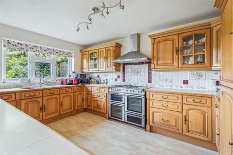 5 bedroom detached house for sale, Holts Green, Great Brickhill, Buckinghamshire