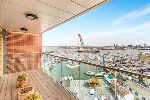 1 bedroom apartment for sale, Viewpoint, Harbour Road, Gosport, PO12 1GX