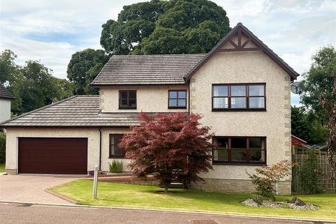 5 bedroom detached house for sale, Elm Street, Errol PH2