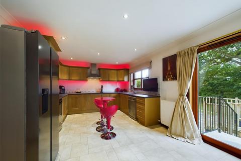 57 Elm Street, Errol, Perth, PH2 7SQ