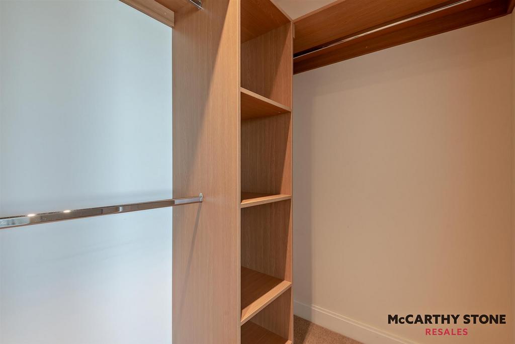 8604272-interior10-800.JPG