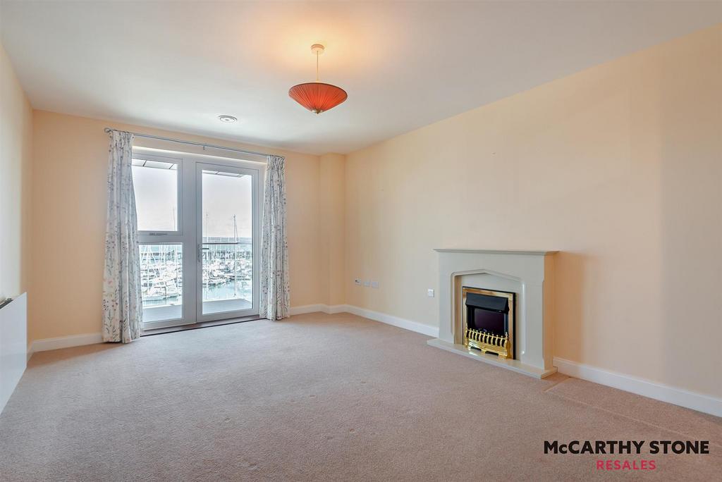 8604272-interior05-800.JPG