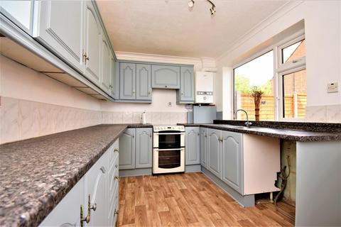 3 bedroom semi-detached house to rent, High Leys Road, Scunthorpe