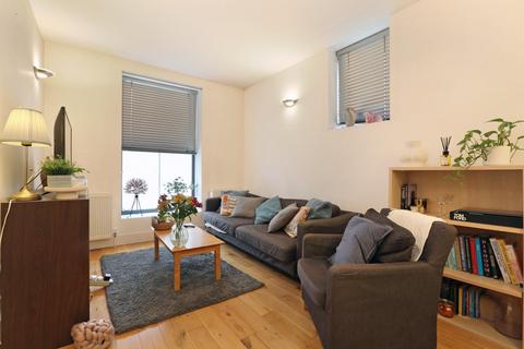 2 bedroom flat for sale, Dartmouth Place, London, SE23