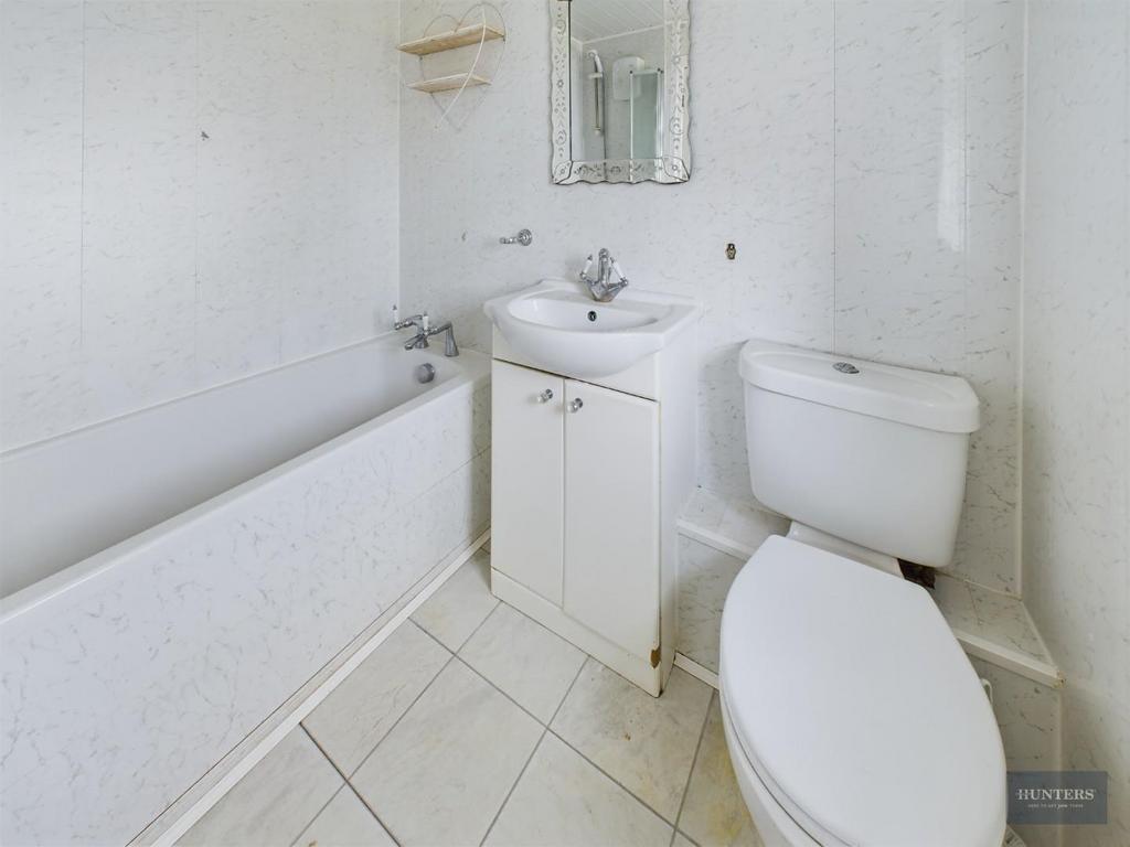 Upstairs Bathroom