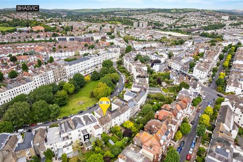 2 bedroom flat for sale, Montpelier Crescent, Brighton BN1