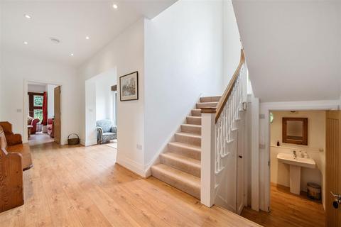 5 bedroom detached house for sale, Cobham Way, East Horsley