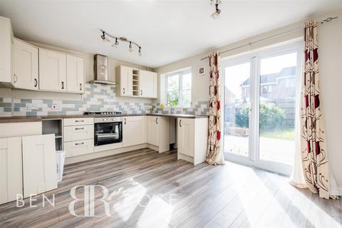 4 bedroom semi-detached house for sale, Redwood Drive, Chorley