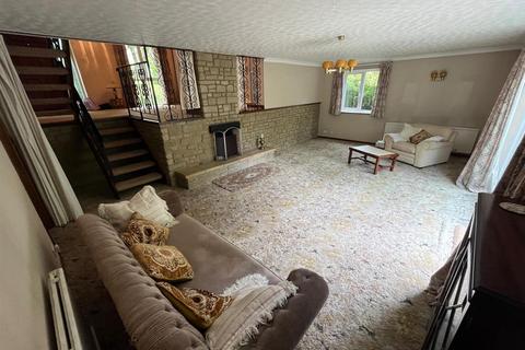5 bedroom detached house for sale, St. Helens View, Swindon SN1