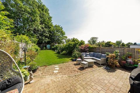 4 bedroom semi-detached house for sale, Beechwood Rise, Hertfordshire WD24