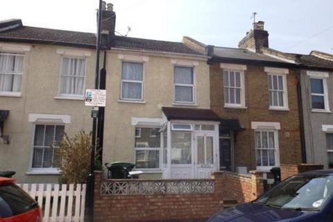 2 bedroom house to rent, Halefield Road, London