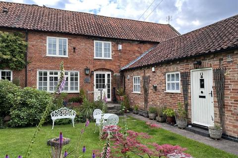 2 bedroom barn conversion for sale, The Barns, Cross Lane, Farndon, Newark