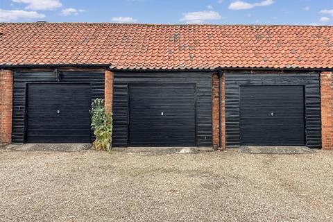 2 bedroom barn conversion for sale, The Barns, Cross Lane, Farndon, Newark