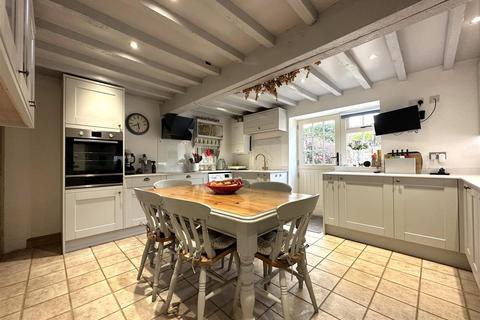 2 bedroom barn conversion for sale, The Barns, Cross Lane, Farndon, Newark