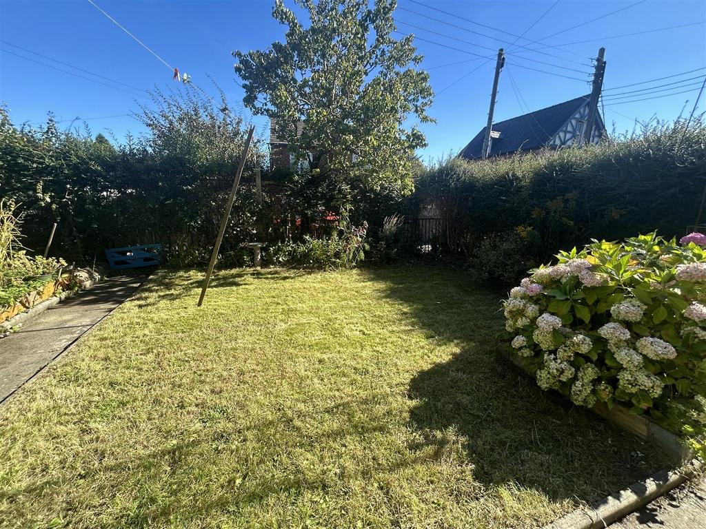 Front garden photo.jpeg