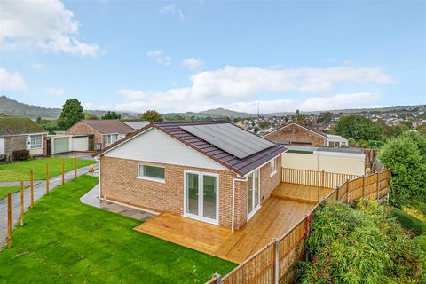 2 bedroom bungalow for sale, Highfield, Honiton