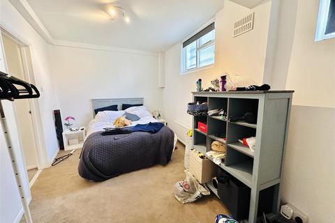 1 bedroom flat to rent, Seagrave Road, Fulham. London, SW6