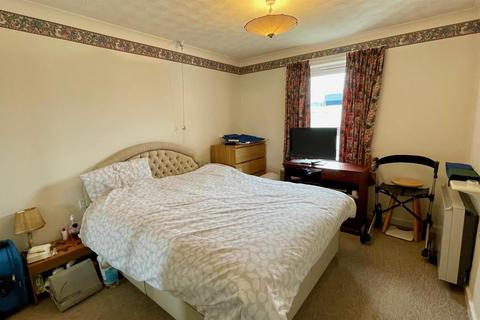 2 bedroom retirement property for sale, Tudor Road, Llandudno