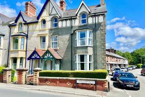 6 bedroom house for sale, Carrington Terrace, Llanrwst