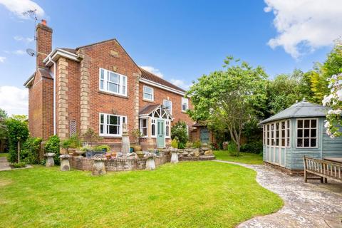 5 bedroom detached house for sale, Chartwell Place, Shrewton
