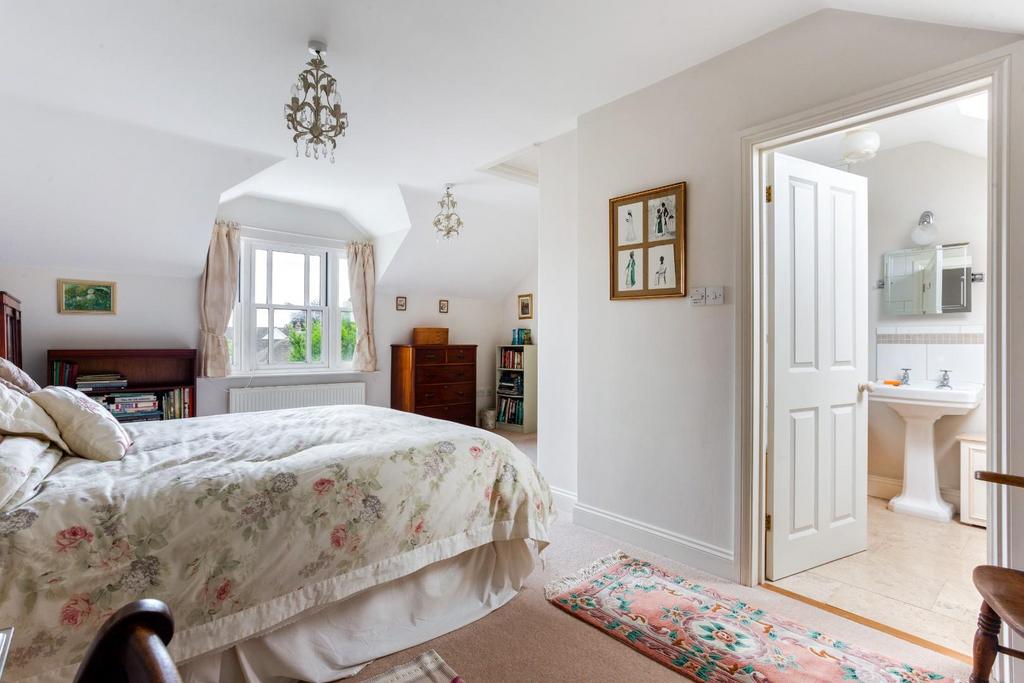 72555 3-Chartwell-Place-Shrewton-Salisbury (24).jp