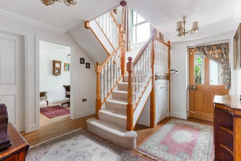 3 Chartwell Place, Shrewton, Salisbury, SP3 4FU
