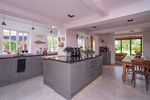 6 bedroom detached house for sale, The Balconies, Hanley Swan , Malvern, Worcester, WR8 0DN