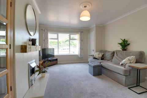 27 Beech Avenue, Rode Heath, Stoke-on-trent, ST7 3SH