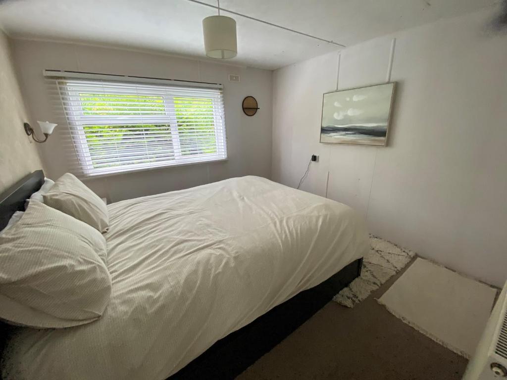 Bedroom One.jpg