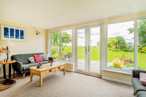 4 bedroom detached bungalow for sale, Common Road, Malmesbury