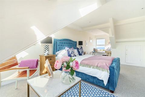 undefined, Gyllyngvase | Falmouth