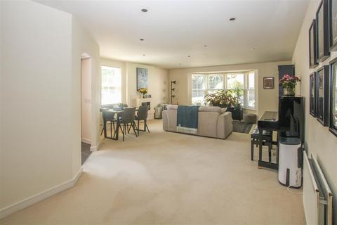 2 bedroom maisonette for sale, Sawyers Grove, Brentwood