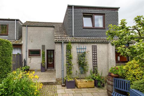 2 bedroom semi-detached house for sale, 3 Douglas Court, Denholm