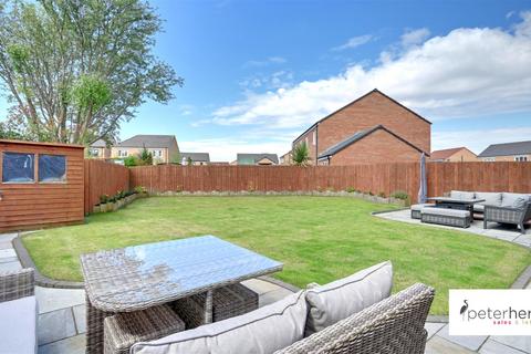 4 bedroom detached house for sale, Heyrose, Thurcroft, Sunderland