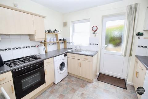 2 bedroom semi-detached bungalow for sale, Kings Crescent, College Estate, Hereford, HR1