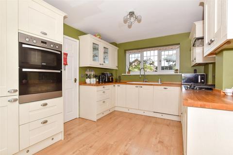 7 Campbell Close, Herne Bay, CT6 6UJ