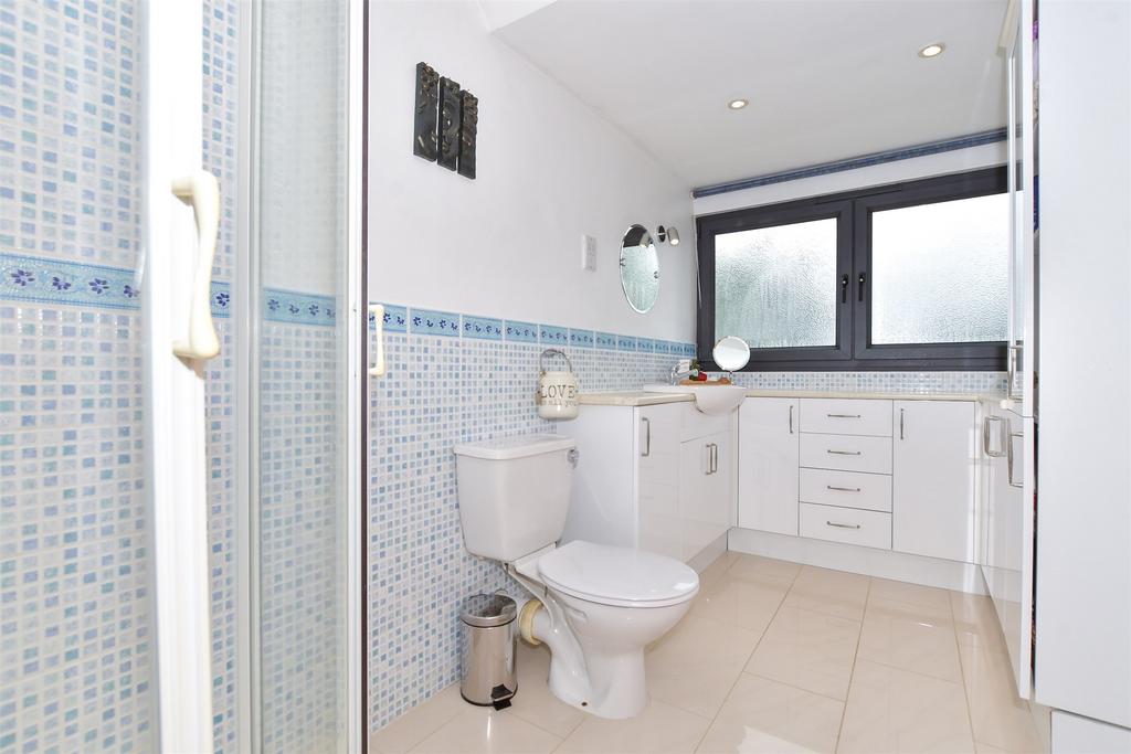 Jack And Jill Shower Room