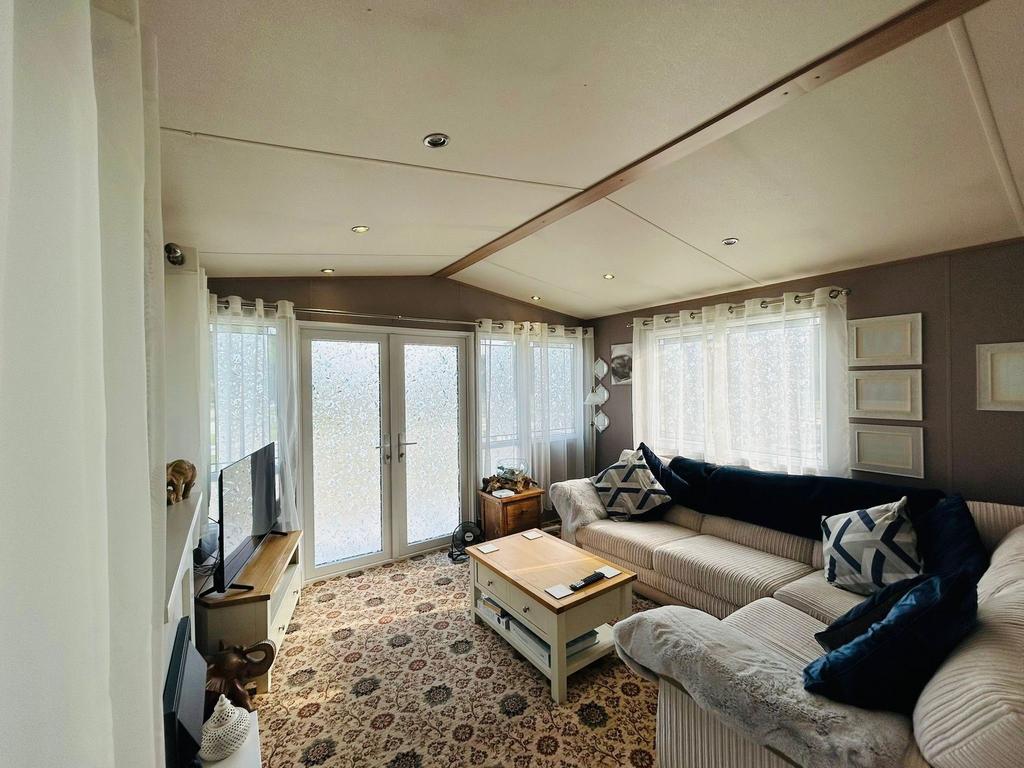 Burgh Castle Marina & Caravan Park... 1 bed park home for sale £23,995