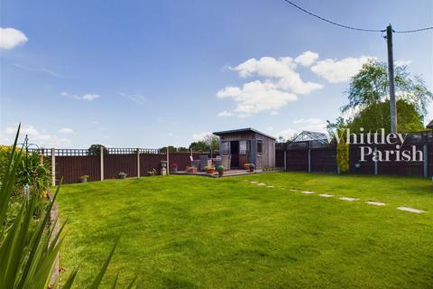 3 bedroom detached house for sale, The Street, Tharston