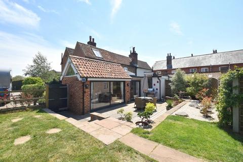 2 bedroom semi-detached house for sale, The Street, Bawdsey, Woodbridge, Suffolk, IP12