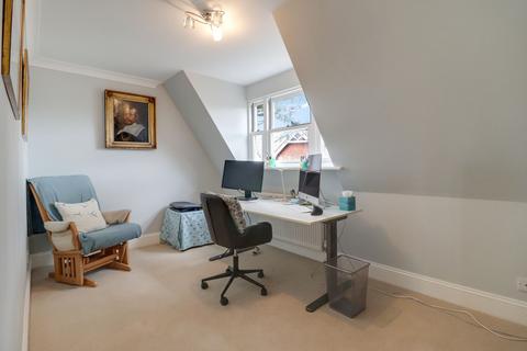 Cleves, 21 Matham Road, East Molesey, KT8 0SX